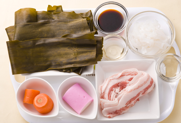 沖縄風　豚肉と昆布の甘辛煮