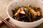 沖縄風　豚肉と昆布の甘辛煮